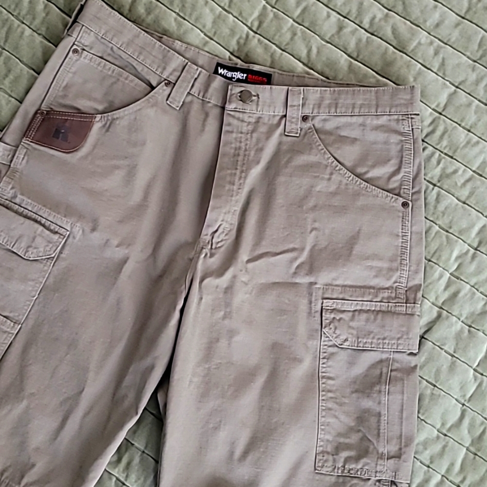 NWOT Wrangler /Riggs work shorts
